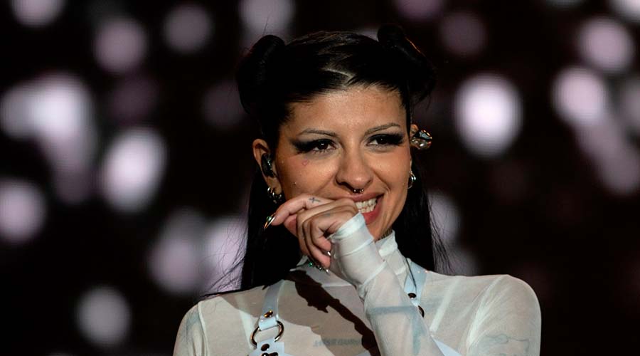 Cazzu presenta en México su libro “Perreo, una revolución”; reflexiona sobre empoderamiento femenino