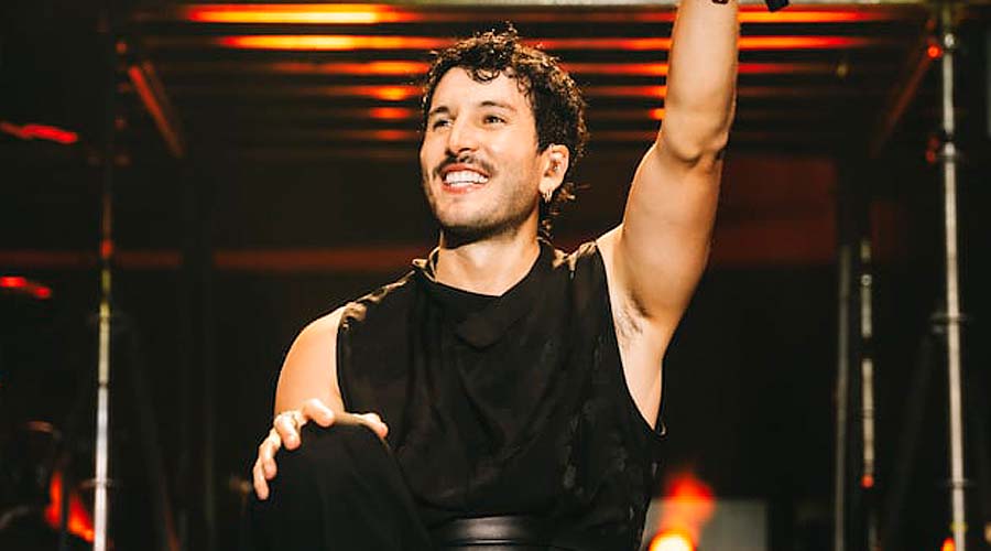 Sebastián Yatra regresa a México con su gira ‘ENTRE TANTA GENTE TOUR’