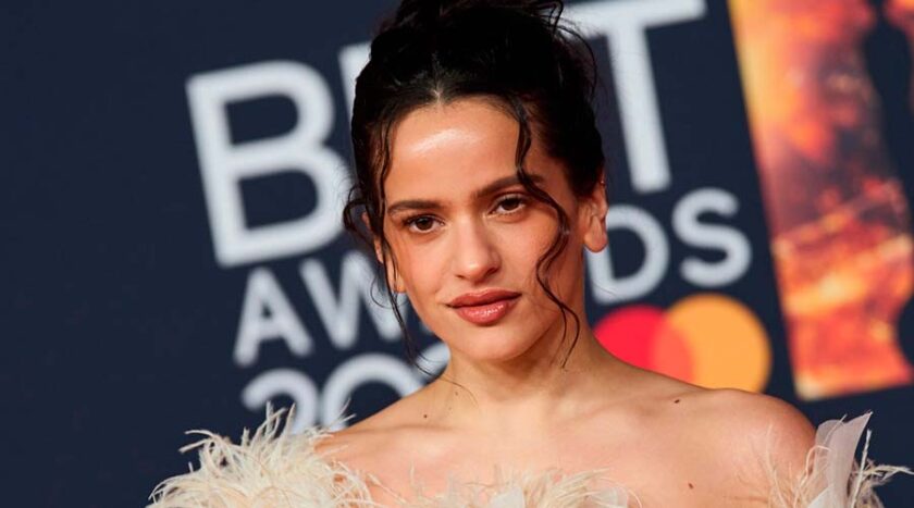 Rosalía agradece comprensión de sus fans tras cancelar shows en Miami y Orlando